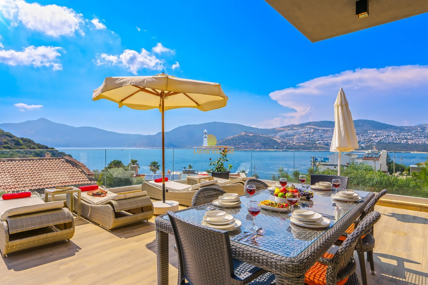 Villa Valoria - Denize Yakın, Lüks, 8 Kişilik Tatil Villası | Likyavillam